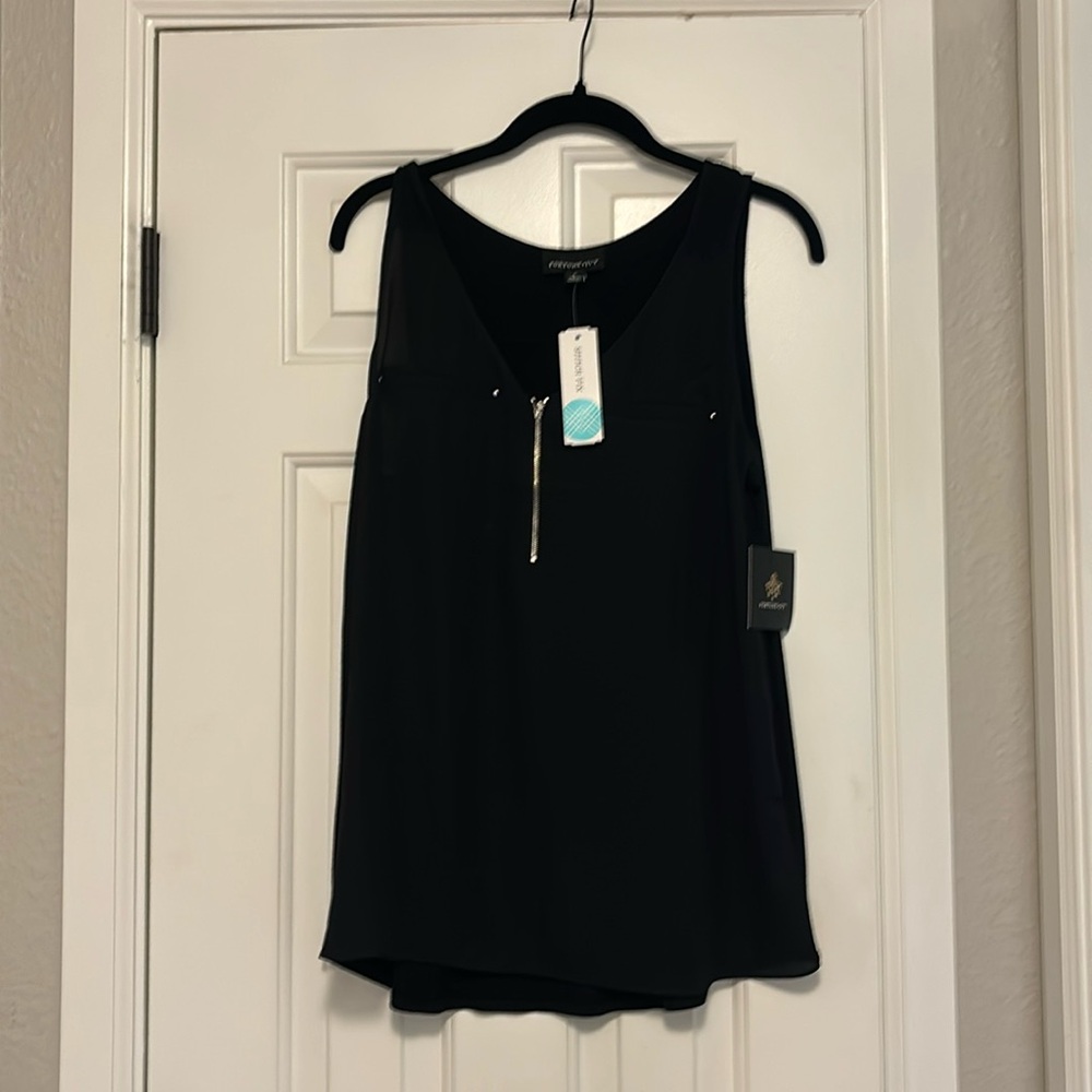 Fortune + Ivy brand in size large. Black in color.